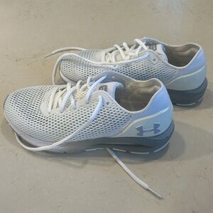 Under Armour Hovr Sonic 4